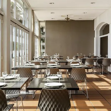 Ilunion Hotel
